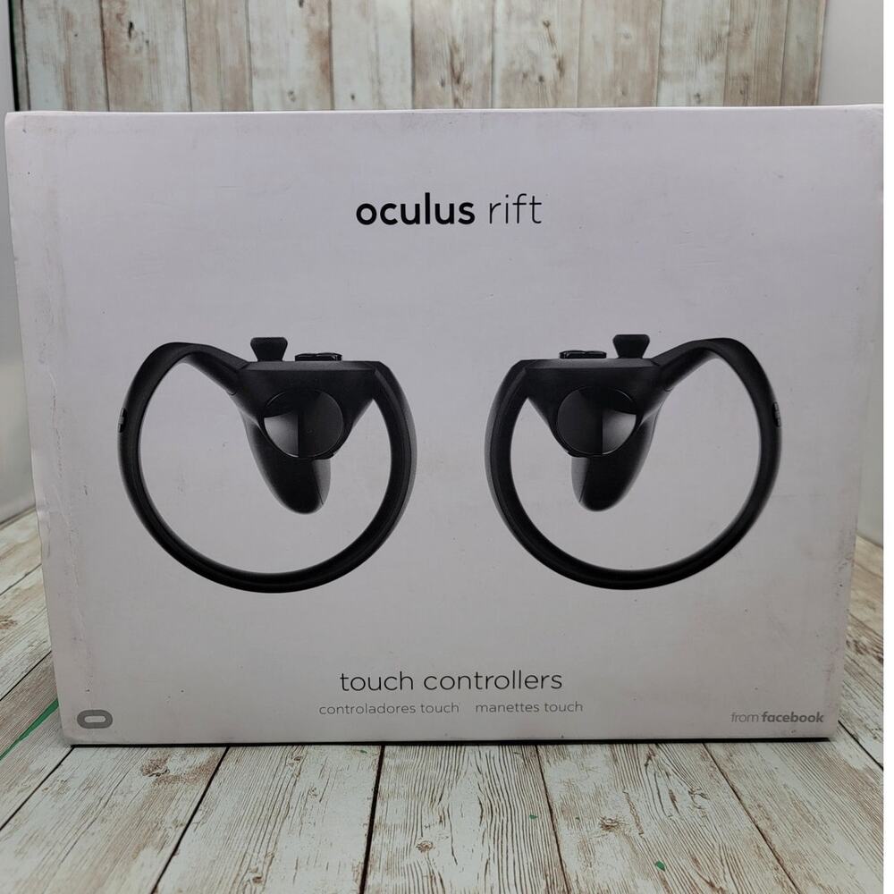 Oculus Rift CVl Touch Controllers Left and Right Pair Black In Box